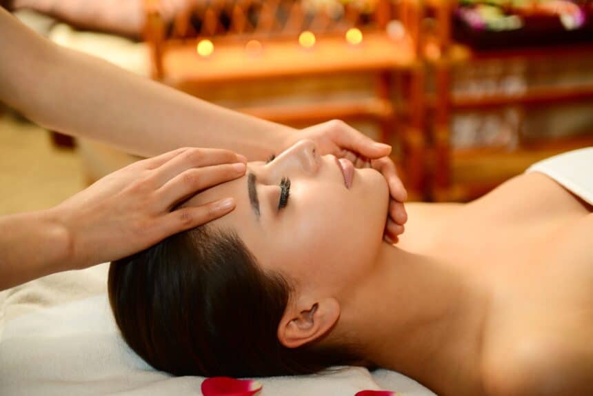 Young,Attractive,Girl,Having,Head,Massage,At,Spa,Resort