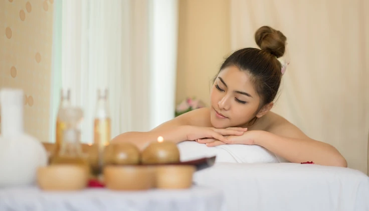 elaxing Detox Body Polish spa experience for dull and tired skin.